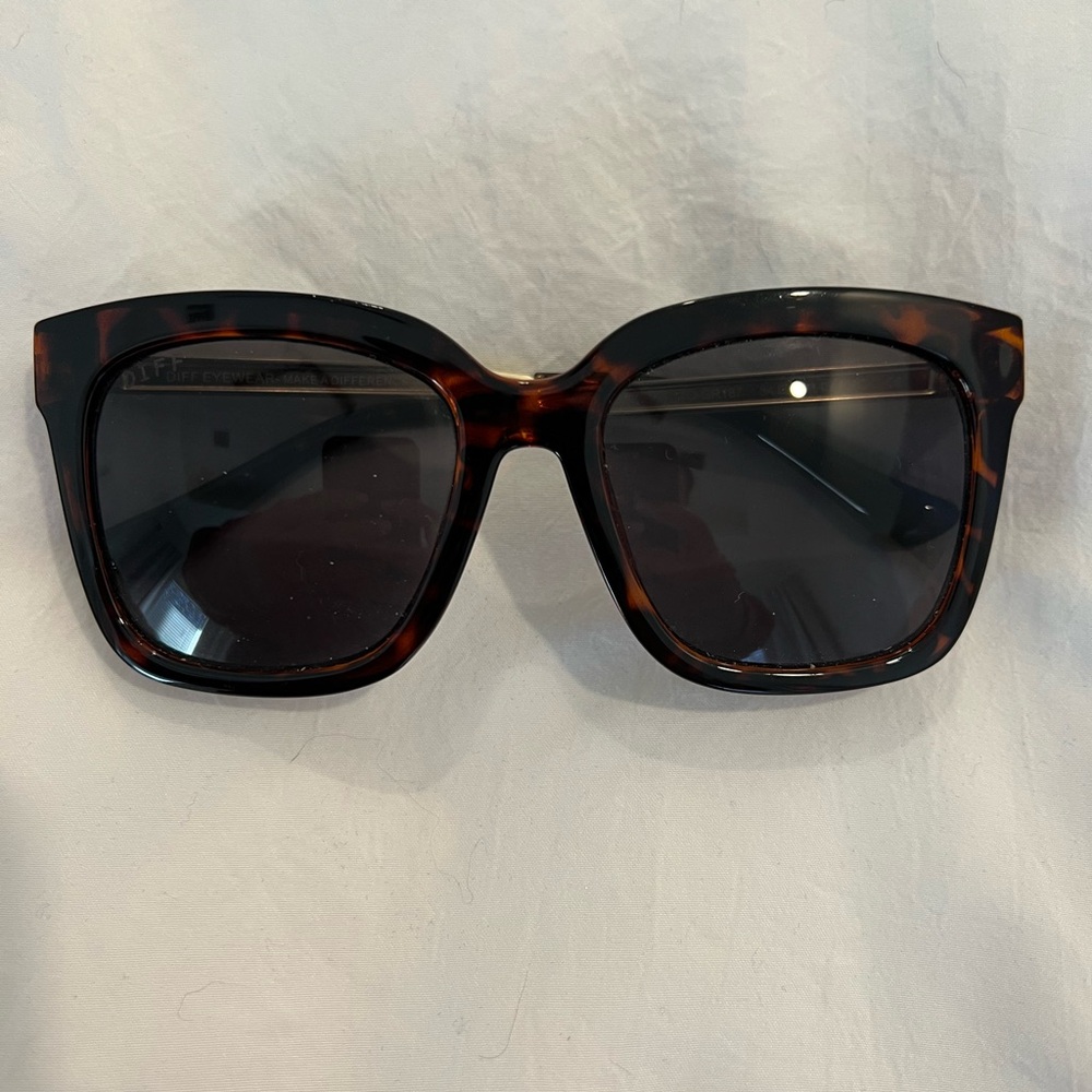 Diff Eyewear Sunglasses Bella Tortoise/ Gold